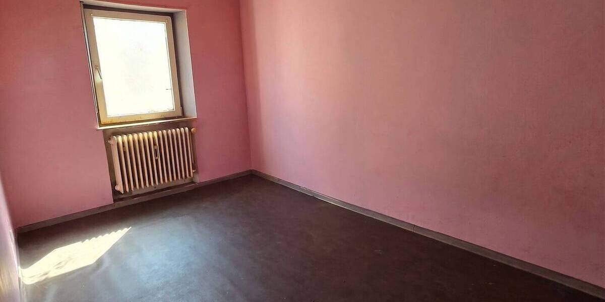 Reihenendhaus Zweibrücken / Mittelbach Mittelbach - 8 Zimmer, 180 m&sup2;, 159.000&euro; | Angebot:26411464