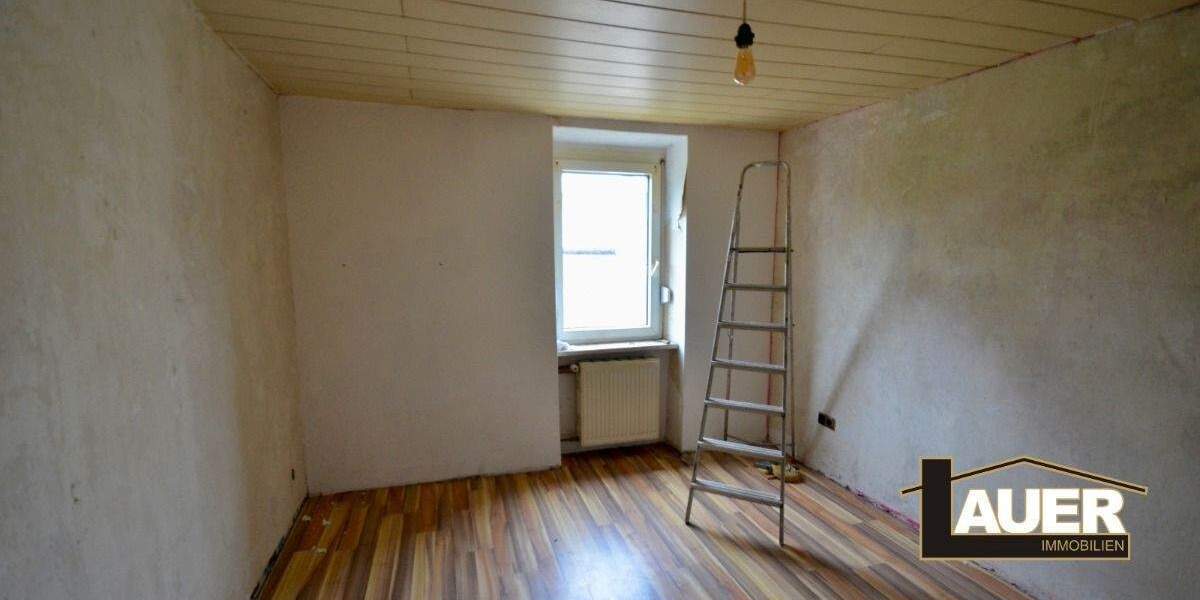 Einfamilienhaus Völklingen Wehrden - 5 Zimmer, 110 m&sup2;, 125.000&euro; | Angebot:25770156