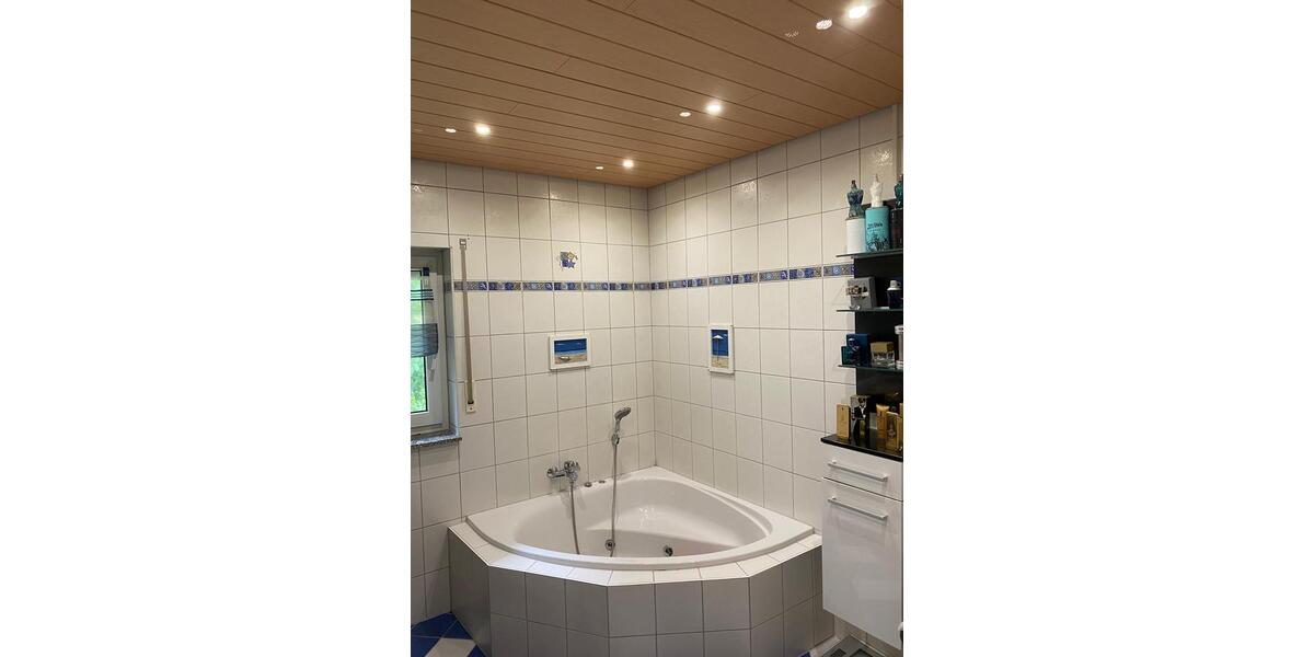 Reihenhaus Ottweiler - 3 Zimmer, 129 m&sup2;, 1.200&euro; | Angebot:24336021