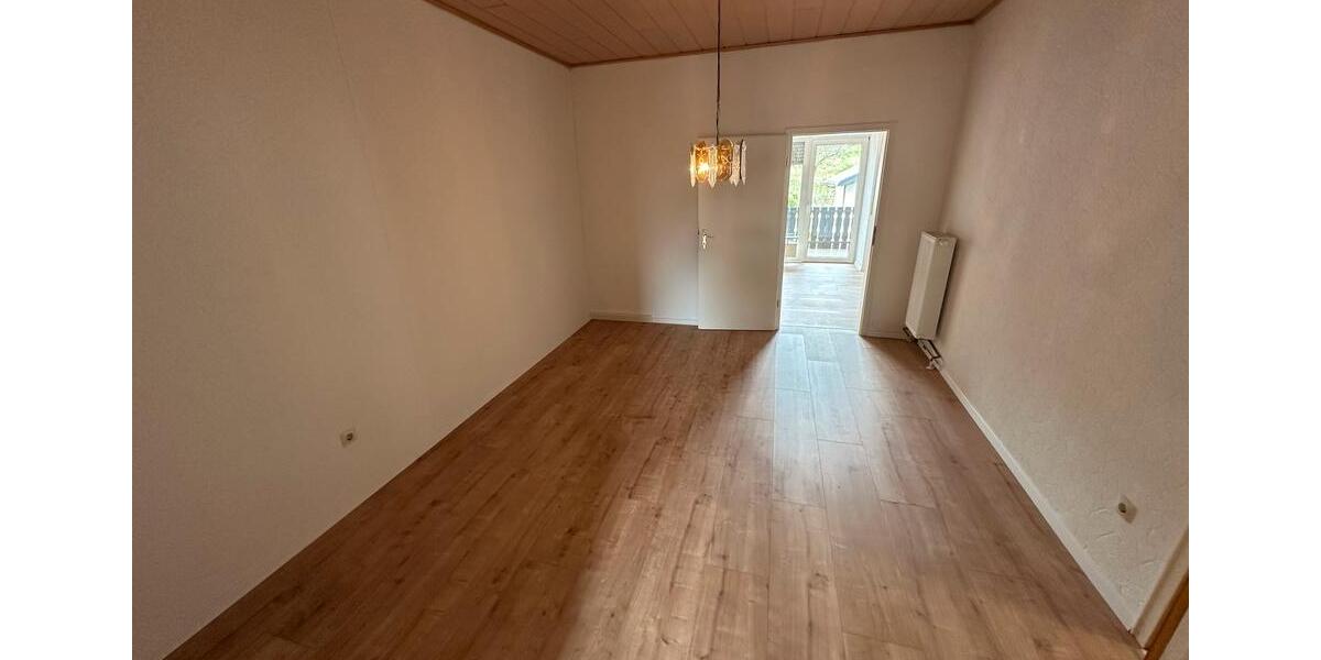 Etagenwohnung Marpingen - 4 Zimmer, 110 m&sup2;, 990&euro; | Angebot:25440198