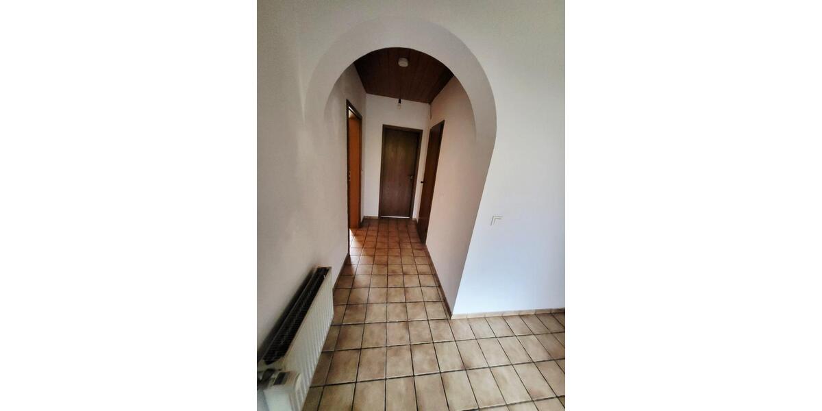 Etagenwohnung Eppelborn - 2.5 Zimmer, 86 m&sup2;, 750&euro; | Angebot:25626185