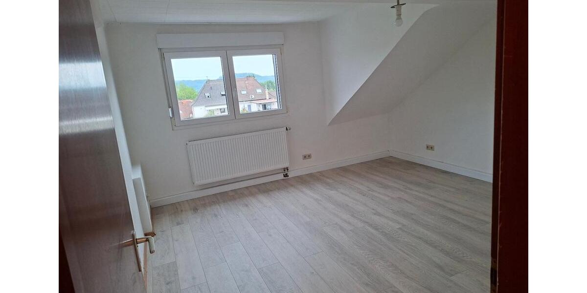 Dachgeschoßwohnung Beckingen - 2 Zimmer, 80 m&sup2;, 620&euro; | Angebot:26454433