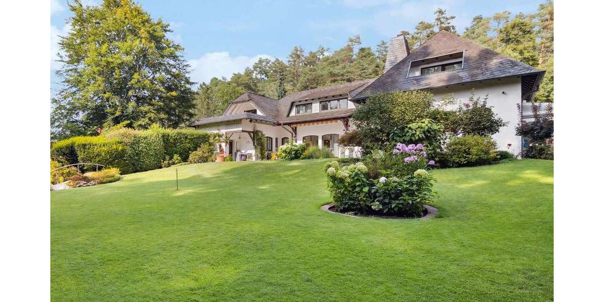 Einfamilienhaus Homburg - 12 Zimmer, 470 m&sup2;, 1.180.000&euro; | Angebot:23884085