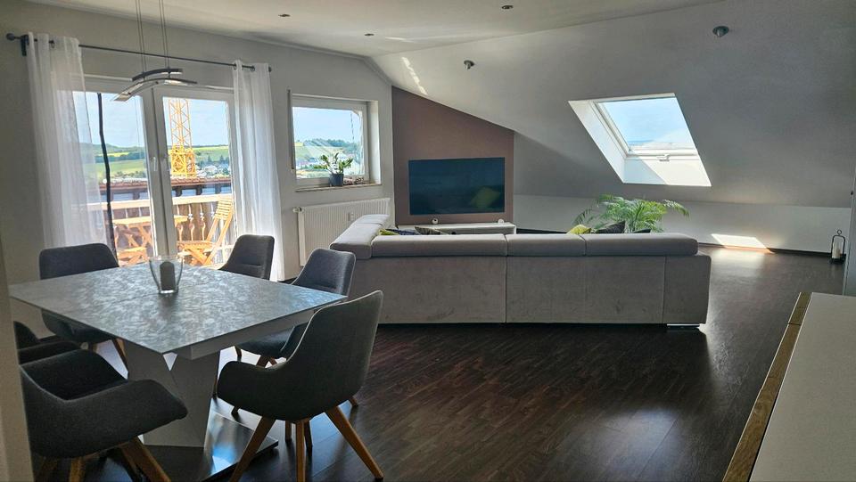 Dachgeschoßwohnung Püttlingen - 2 Zimmer, 100 m&sup2;, 849&euro; | Angebot:25948562