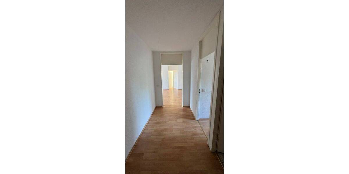 Etagenwohnung Saarbrücken Dudweiler - 4 Zimmer, 108 m&sup2;, 780&euro; | Angebot:26869345