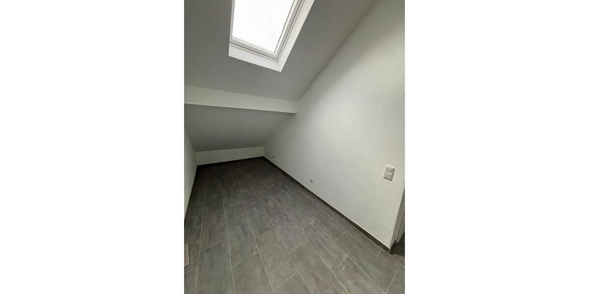 Etagenwohnung Saarwellingen - 2 Zimmer, 85 m&sup2;, 700&euro; | Angebot:26535304