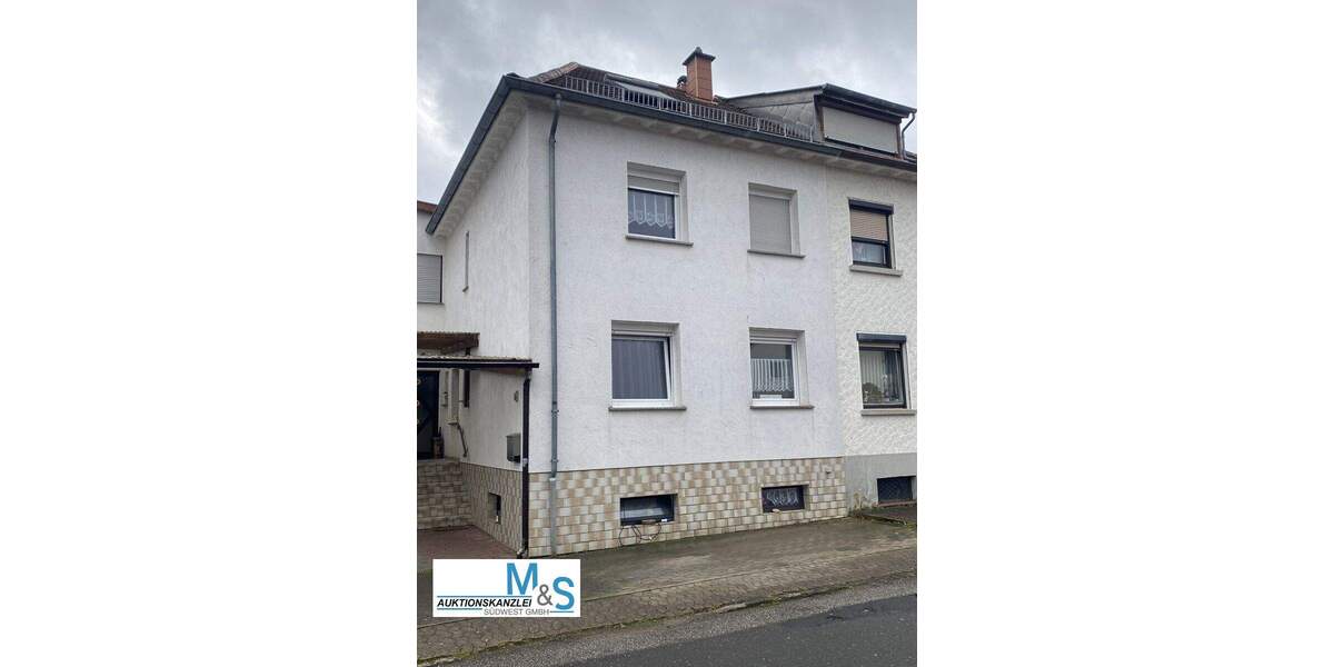 Doppelhaushälfte Blieskastel - 7 Zimmer, 185 m&sup2;, 269.000&euro; | Angebot:25705115