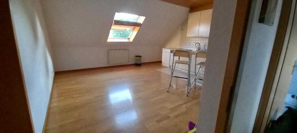 Dachgeschoßwohnung Saarwellingen - 2 Zimmer, 60 m&sup2;, 595&euro; | Angebot:26635861