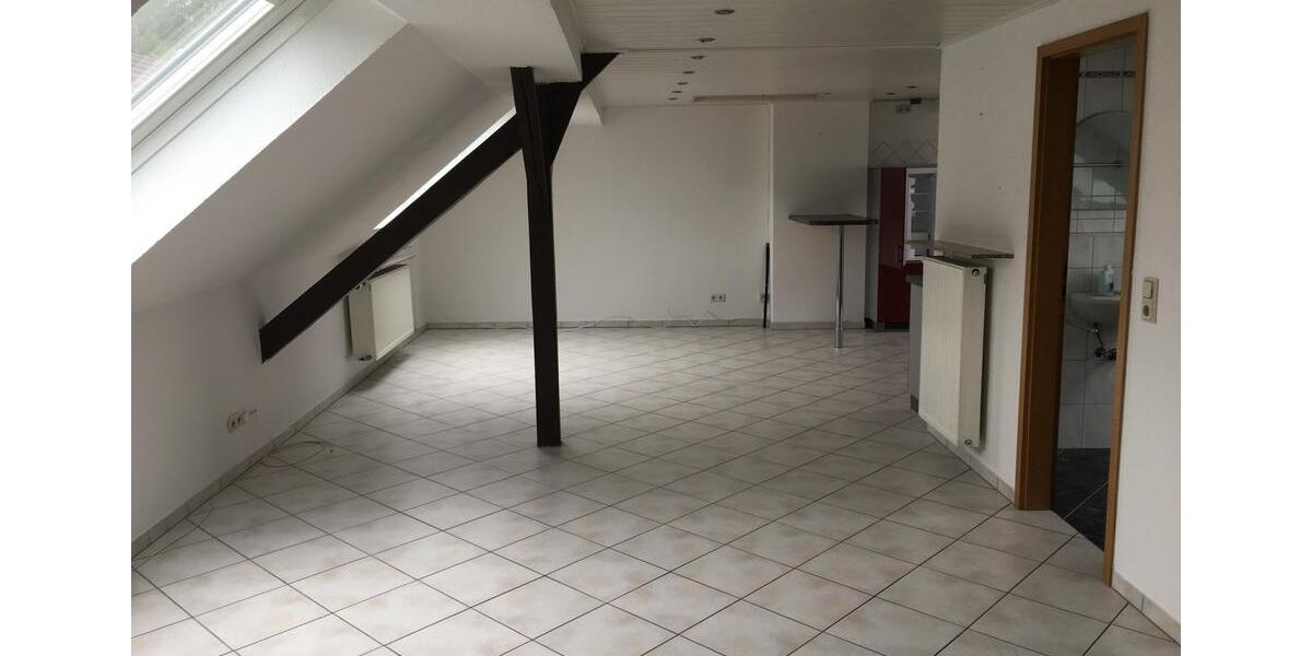 Dachgeschoßwohnung Saarbrücken St. Arnual - 2.5 Zimmer, 78 m&sup2;, 620&euro; | Angebot:25098158