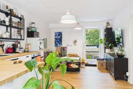 Wohnung Saarbrücken West - 2 Zimmer, 49 m&sup2;, 450&euro; | Angebot:27386496