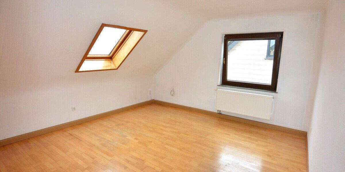 Einfamilienhaus Tholey / Sotzweiler Sotzweiler - 6 Zimmer, 135 m&sup2;, 180.000&euro; | Angebot:25706732