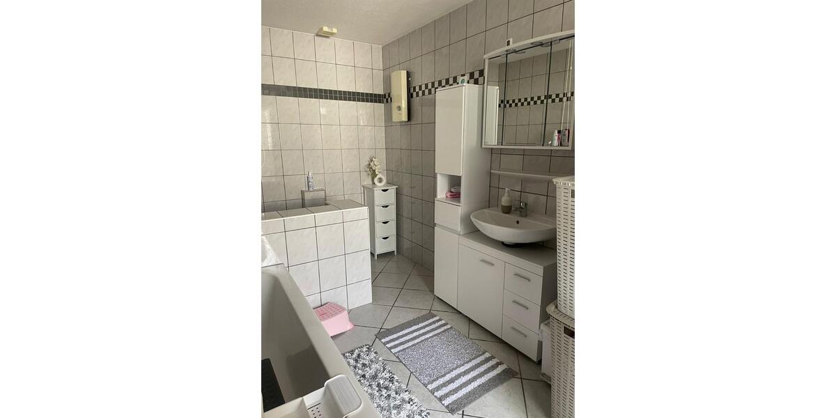 Etagenwohnung Schmelz - 3 Zimmer, 73 m&sup2;, 590&euro; | Angebot:26165328