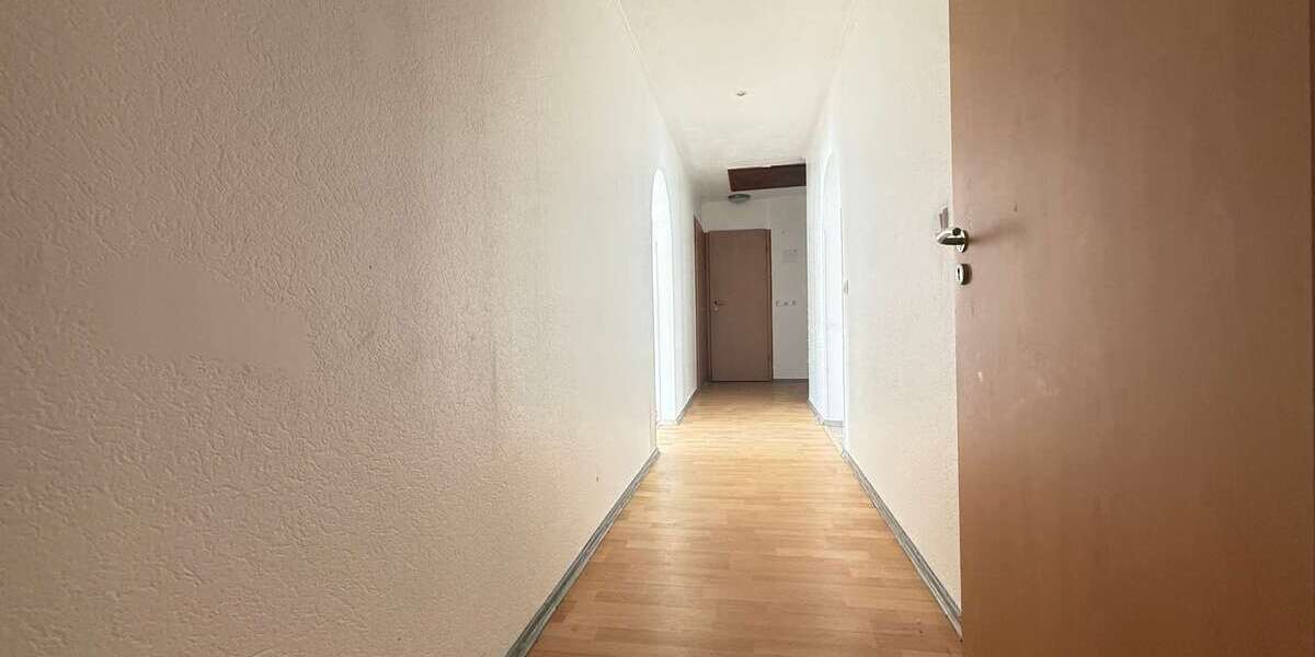 Großzügige 4-Zimmer-Wohnung mit großer Terrasse in Bexbach - Terrassenwohnung Bexbach | Angebot:27271162