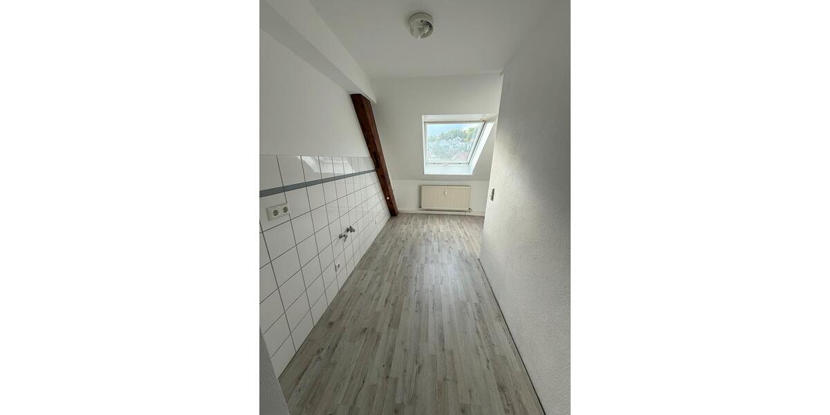 Dachgeschoßwohnung Blieskastel - 2 Zimmer, 60 m&sup2;, 440&euro; | Angebot:26626522