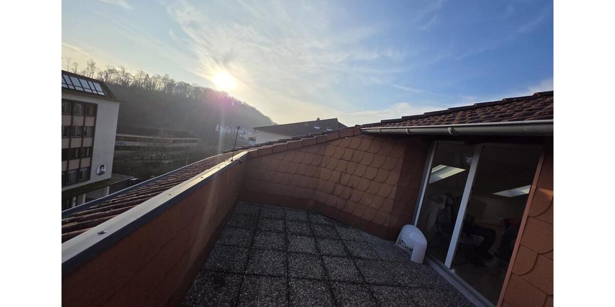 Dachgeschoßwohnung Saarbrücken Kieselhumes - 3.5 Zimmer, 115 m&sup2;, 995&euro; | Angebot:26478630