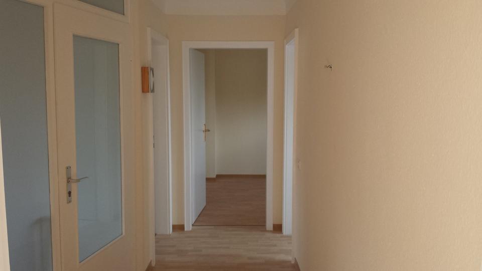 Etagenwohnung Saarlouis - 3 Zimmer, 85 m&sup2;, 570&euro; | Angebot:24946691