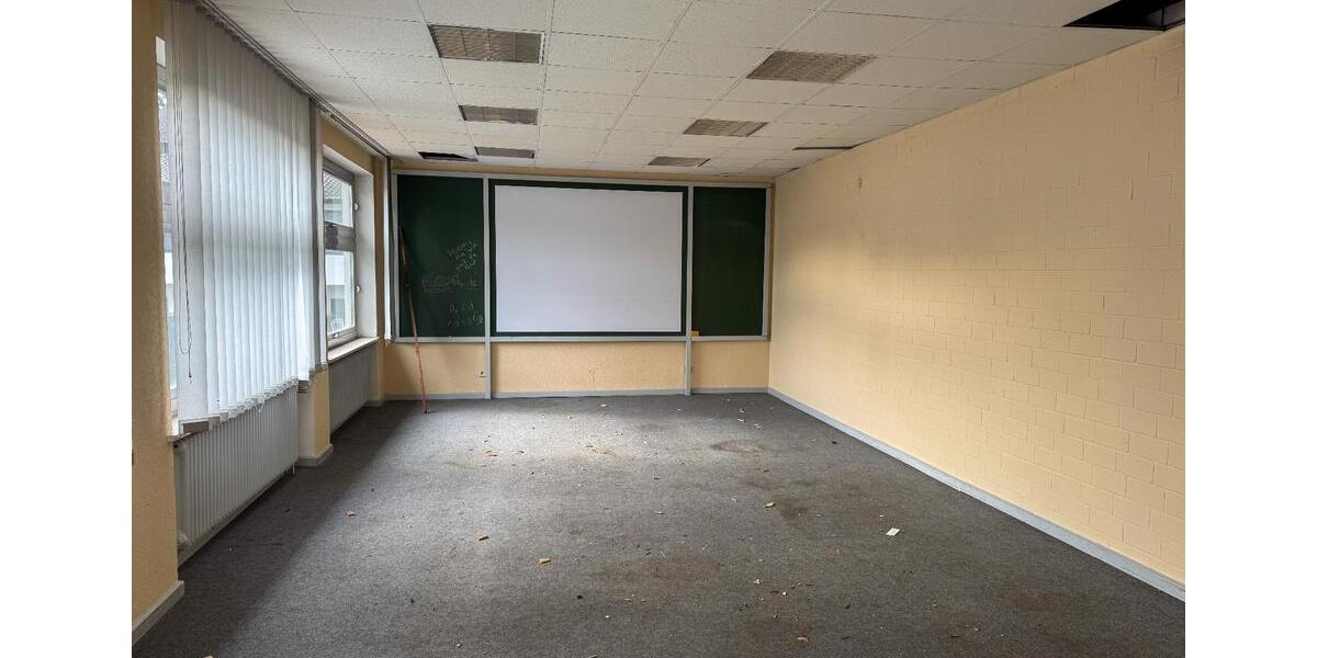 Gewerbeobjekt Schwalbach - 970&euro; | Angebot:21750401