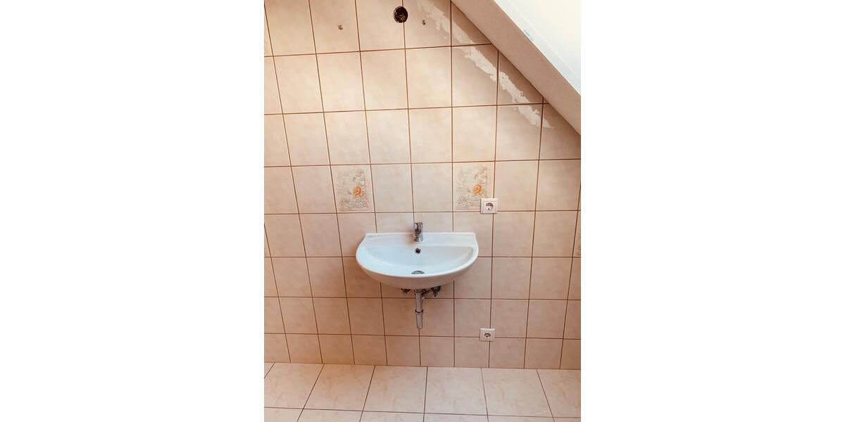 Dachgeschoßwohnung Homburg - 1 Zimmer, 67 m&sup2;, 650&euro; | Angebot:25944439