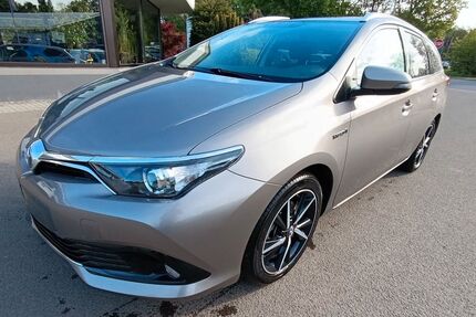 Toyota Auris 123.000 km 12.790 &euro; Homburg 66424