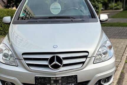 Mercedes-Benz B 200 115.300 km 6.400 &euro; Völklingen 66333