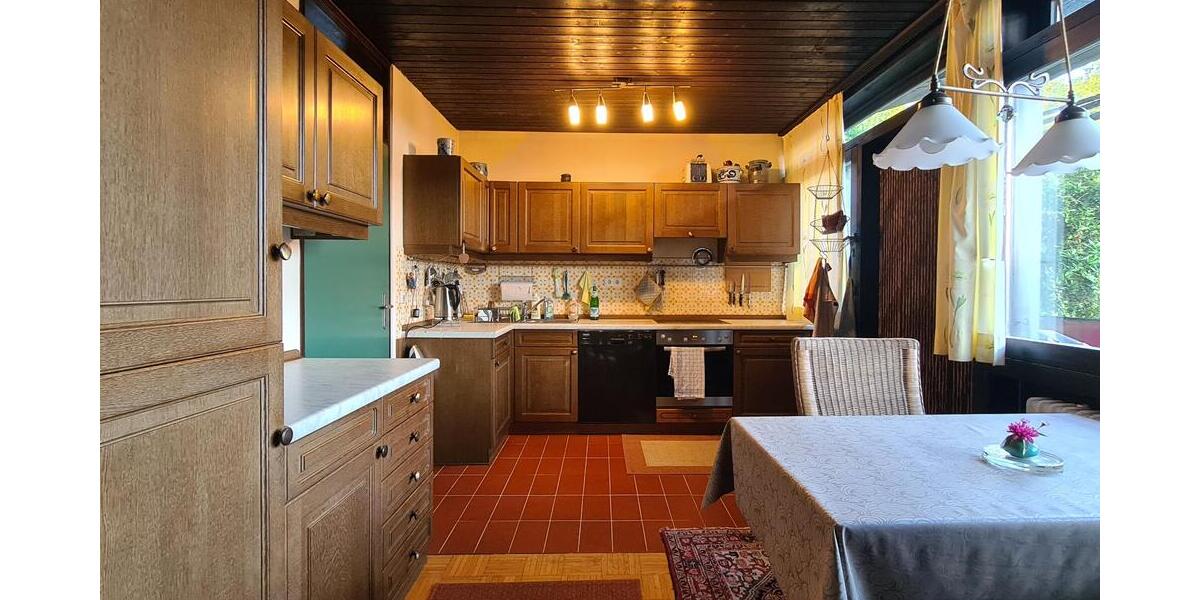 Bungalow mit Satteldach in idyllischer Ortsrandlage mit Fernblick - Einfamilienhaus Homburg | Angebot:21352445