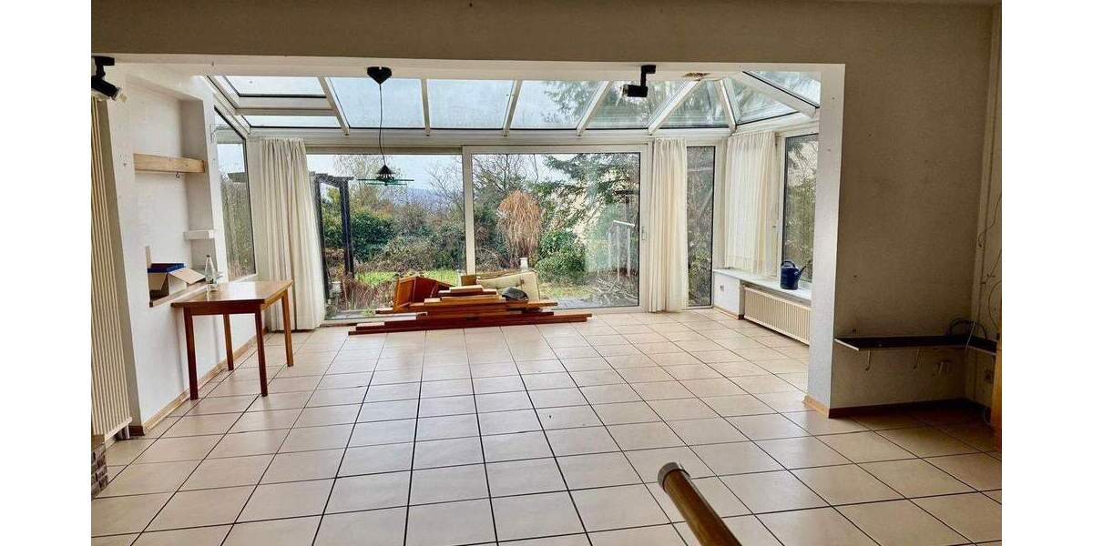 Einfamilienhaus Saarbrücken Eschberg - 5 Zimmer, 140 m&sup2;, 330.000&euro; | Angebot:25818416
