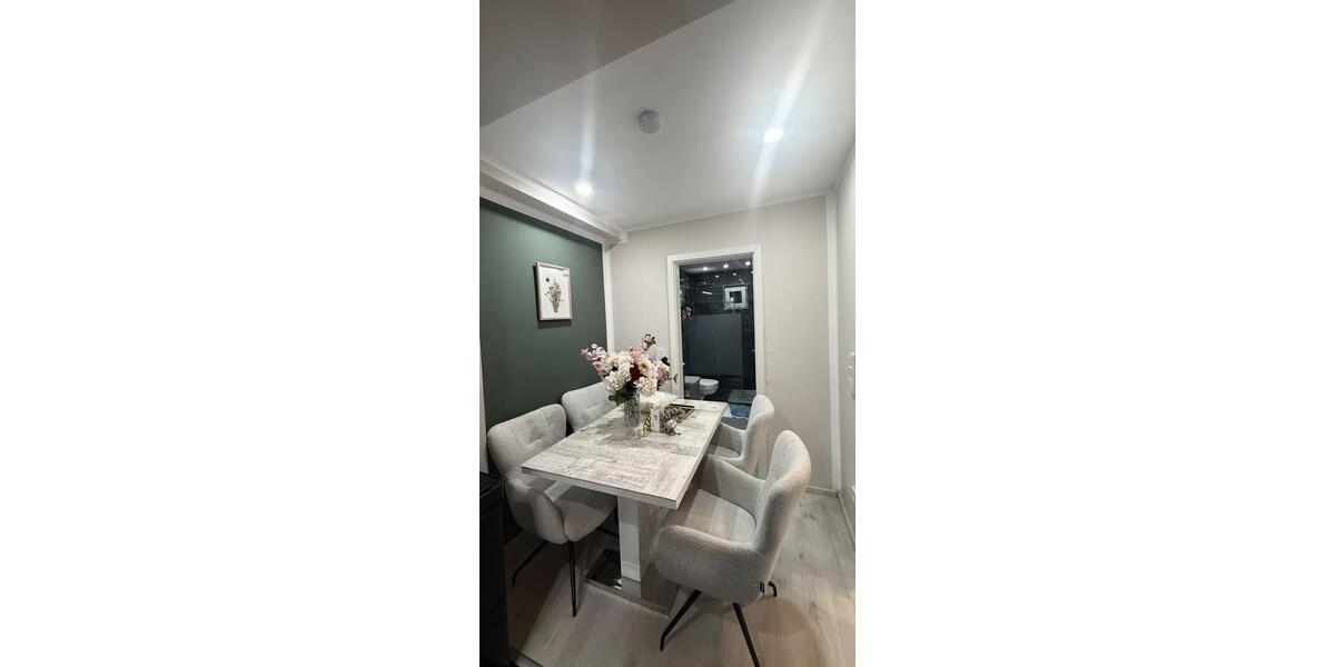 Etagenwohnung Saarbrücken West - 2 Zimmer, 60 m&sup2;, 910&euro; | Angebot:26683697