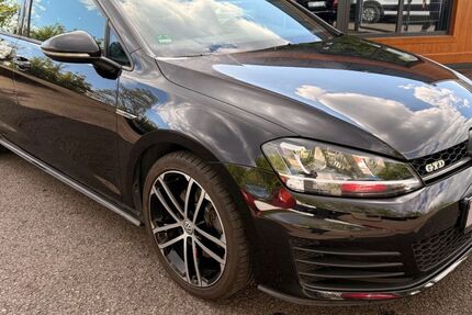 VW Golf 128.000 km 15.900 &euro; Dillingen 66763