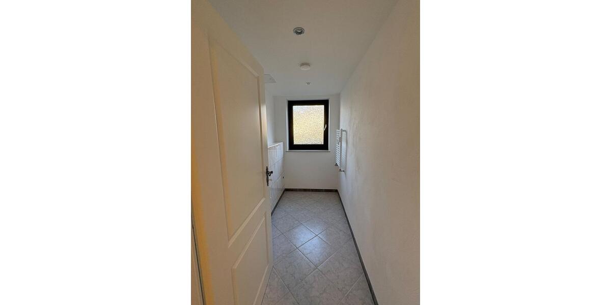 Erdgeschoßwohnung Breitenbach - 3 Zimmer, 80 m&sup2;, 700&euro; | Angebot:25965353