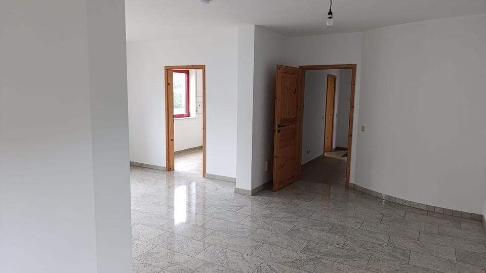 Erdgeschoßwohnung Riegelsberg - 2 Zimmer, 68 m&sup2;, 600&euro; | Angebot:24839785