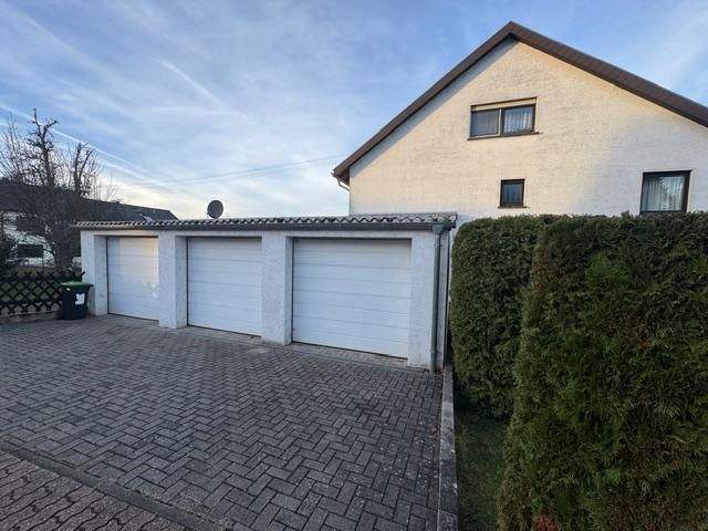 Mehrfamilienhaus, Wohnhaus Illingen - 3 Zimmer, 245 m&sup2;, 360.000&euro; | Angebot:25695582