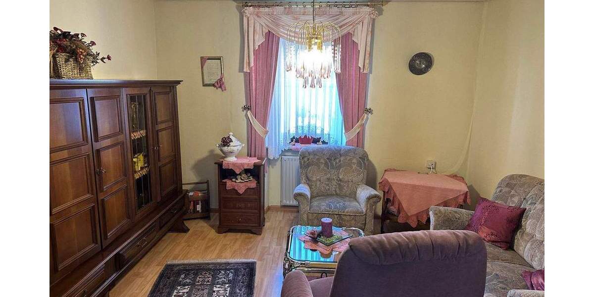 Doppelhaushälfte Schiffweiler - 4 Zimmer, 95 m&sup2;, 119.000&euro; | Angebot:25771661