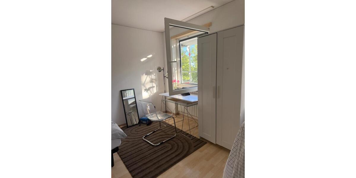 Erdgeschoßwohnung Saarbrücken Eschberg - 1 Zimmer, 24 m&sup2;, 380&euro; | Angebot:27644343