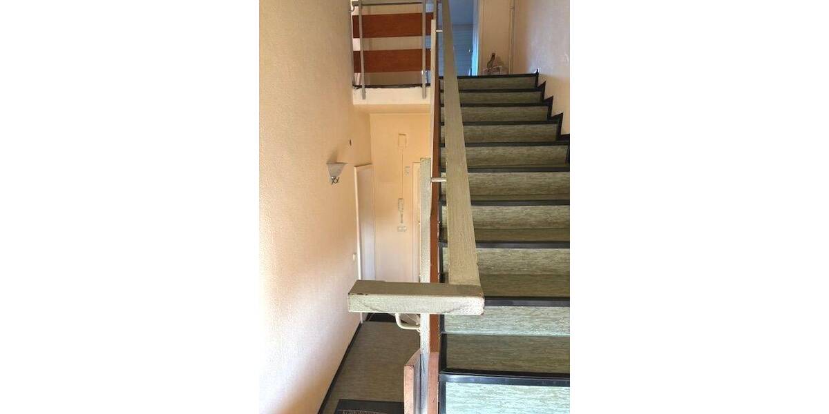 Terrassenwohnung Schwalbach Hülzweiler - 5 Zimmer, 120 m&sup2;, 198.000&euro; | Angebot:25667217