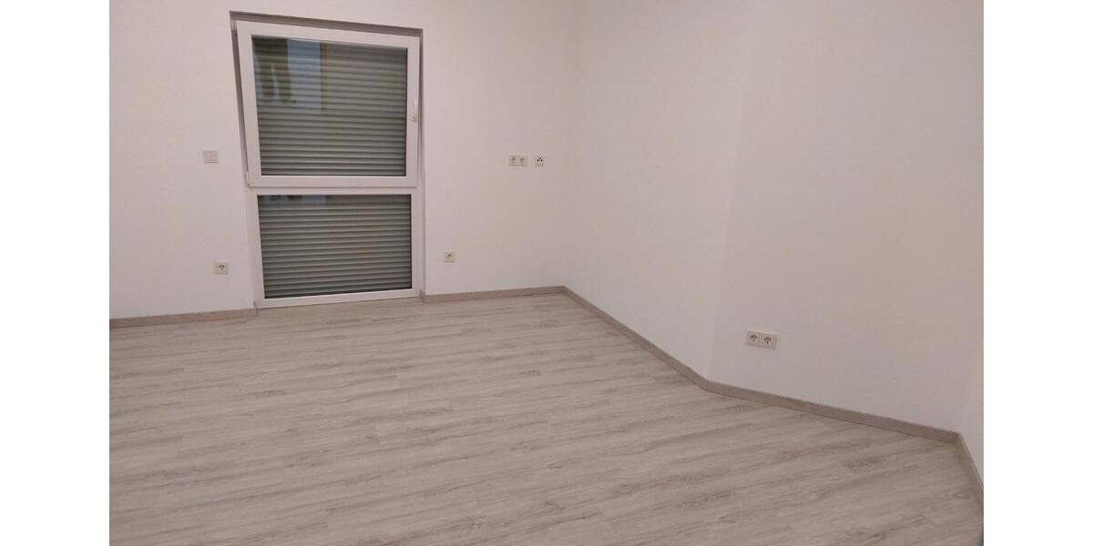 Einfamilienhaus Homburg - 8 Zimmer, 180 m&sup2;, 1.890&euro; | Angebot:26665565