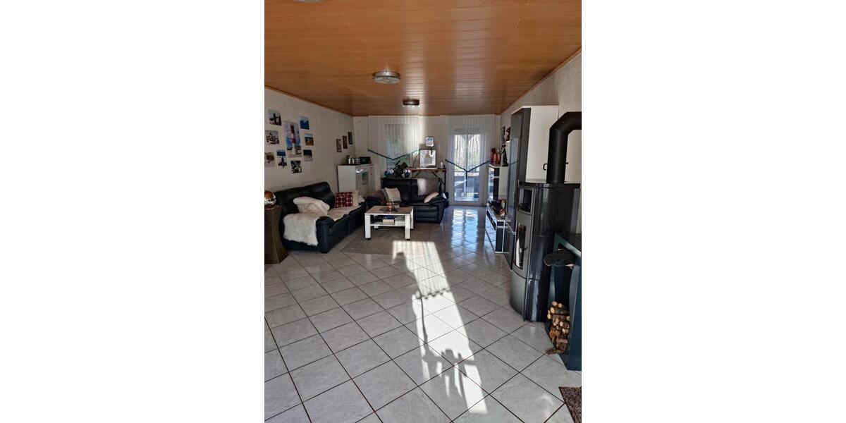 Einfamilienhaus Friedrichsthal - 7 Zimmer, 175 m&sup2;, 250.000&euro; | Angebot:25095844