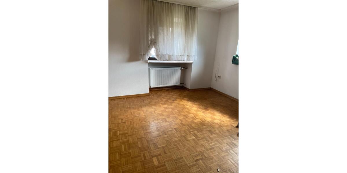 Erdgeschoßwohnung Tholey - 3 Zimmer, 110 m&sup2;, 700&euro; | Angebot:26606505