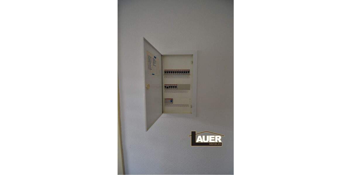 Mehrfamilienhaus, Wohnhaus Saarbrücken Burbach - 1 Zimmer, 330 m&sup2;, 495.000&euro; | Angebot:25729524