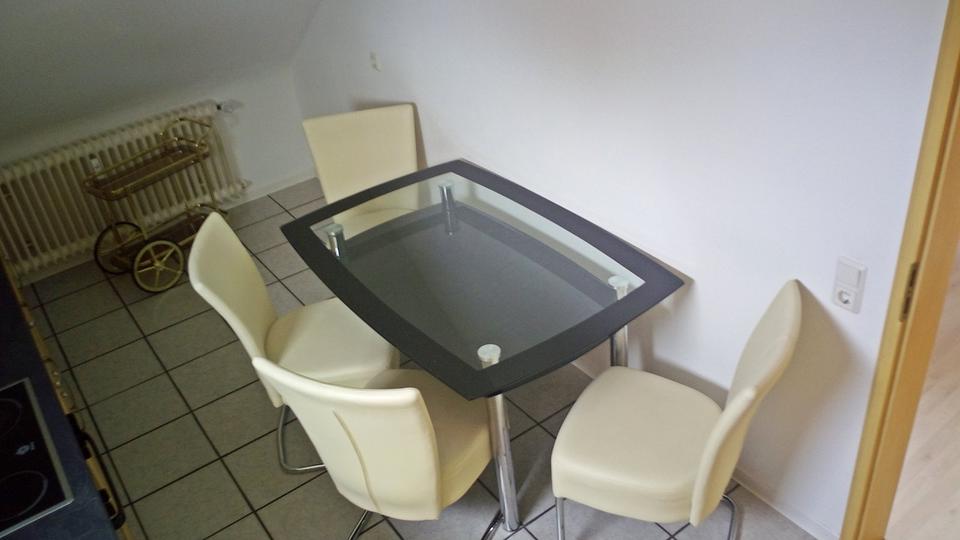 Dachgeschoßwohnung Riegelsberg - 3 Zimmer, 100 m&sup2;, 750&euro; | Angebot:25883822