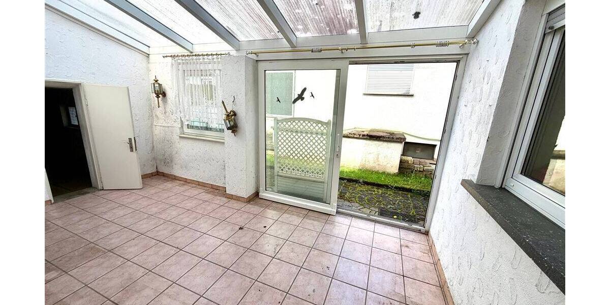 Mehrfamilienhaus, Wohnhaus Saarwellingen Schwarzenholz - 5 Zimmer, 93 m&sup2;, 132.000&euro; | Angebot:26309895
