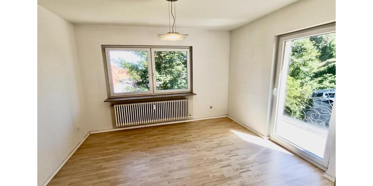 Etagenwohnung Saarbrücken St. Arnual - 4 Zimmer, 100 m&sup2;, 225.000&euro; | Angebot:25887877