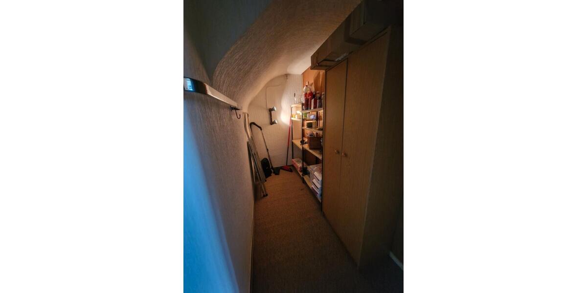 Dachgeschoßwohnung Saarbrücken Brebach-Fechingen - 4 Zimmer, 83 m&sup2;, 129.000&euro; | Angebot:26705534