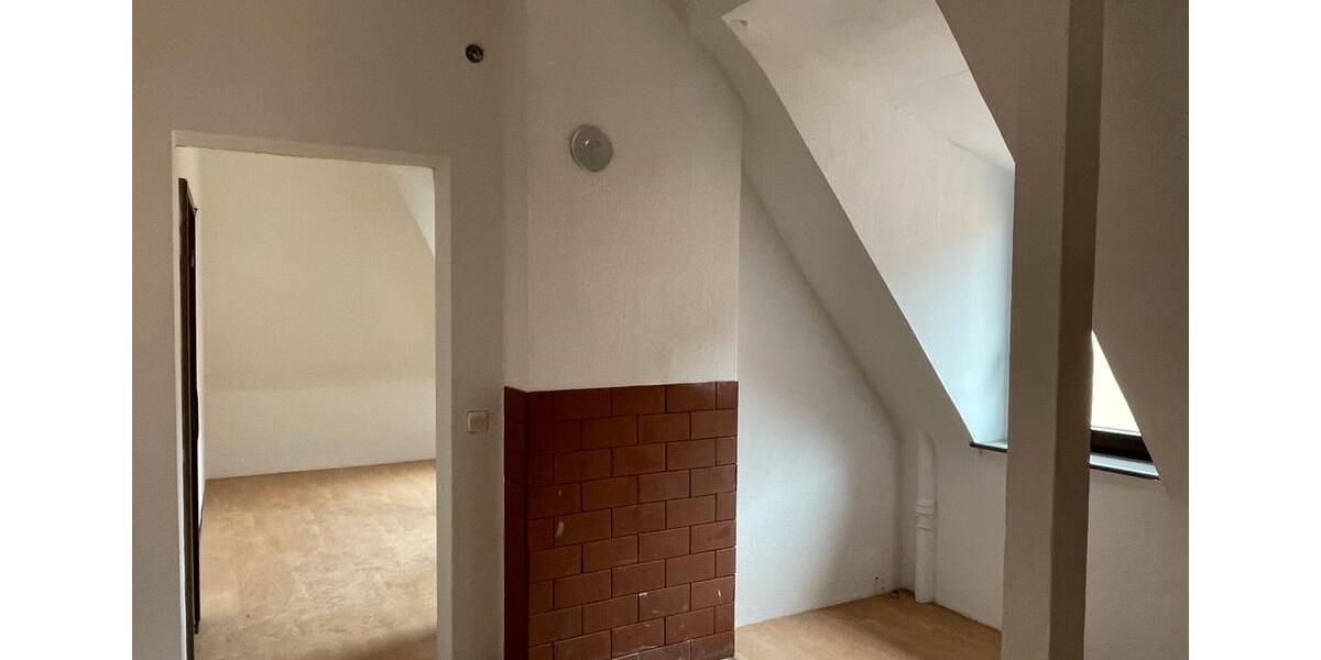 Dachgeschoßwohnung Saarbrücken Malstatt - 3 Zimmer, 66 m&sup2;, 550&euro; | Angebot:26024360