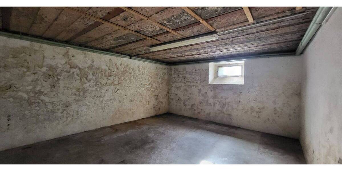 Mehrfamilienhaus, Wohnhaus Beckingen Reimsbach - 7 Zimmer, 250 m&sup2;, 350.000&euro; | Angebot:25726558