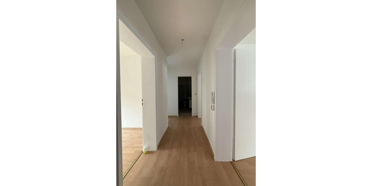 Etagenwohnung Saarbrücken St. Arnual - 3 Zimmer, 70 m&sup2;, 750&euro; | Angebot:25415947