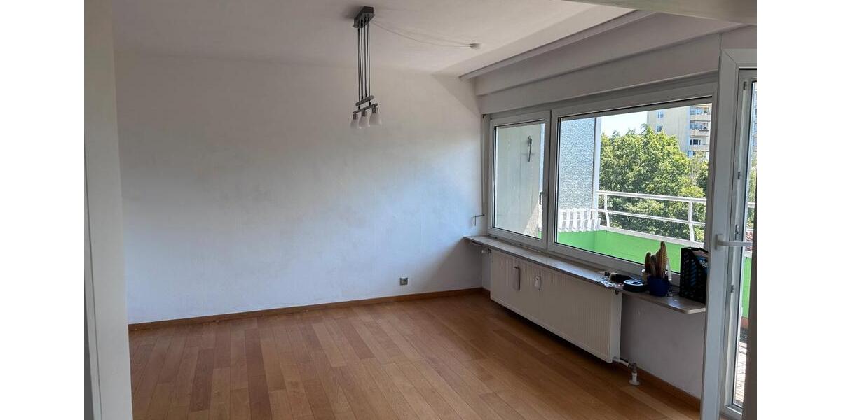 Etagenwohnung Saarbrücken - 3 Zimmer, 81 m&sup2;, 240.000&euro; | Angebot:26959767