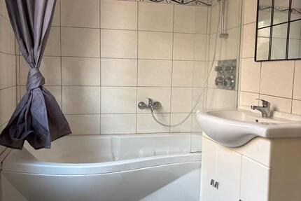 Wohnung Schiffweiler - 2 Zimmer, 65 m&sup2;, 450&euro; | Angebot:25988098