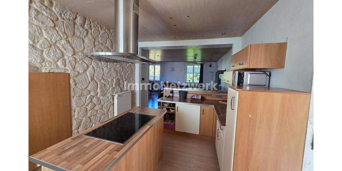 Mehrfamilienhaus, Wohnhaus Neunkirchen/Saar Innenstadt - 8 Zimmer, 205 m&sup2;, 298.000&euro; | Angebot:25824316