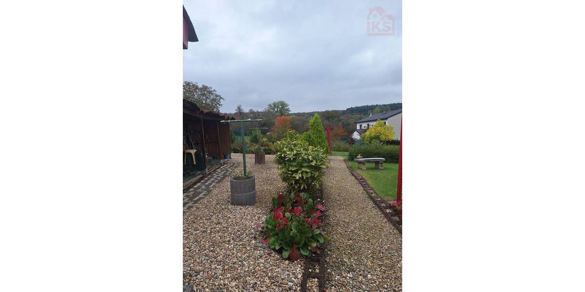 Einfamilienhaus Saarlouis Lisdorf - 8 Zimmer, 200 m&sup2;, 299.000&euro; | Angebot:25731396