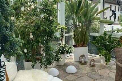 Wohnung Neunkirchen Innenstadt - 3 Zimmer, 120 m&sup2;, 900&euro; | Angebot:25665458